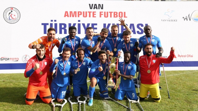 Ampute Futbol Türkiye Kupası'nı Şahinbey Belediyesi kazandı