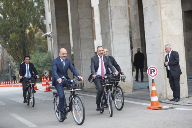 TBMM'de bisikletli günler