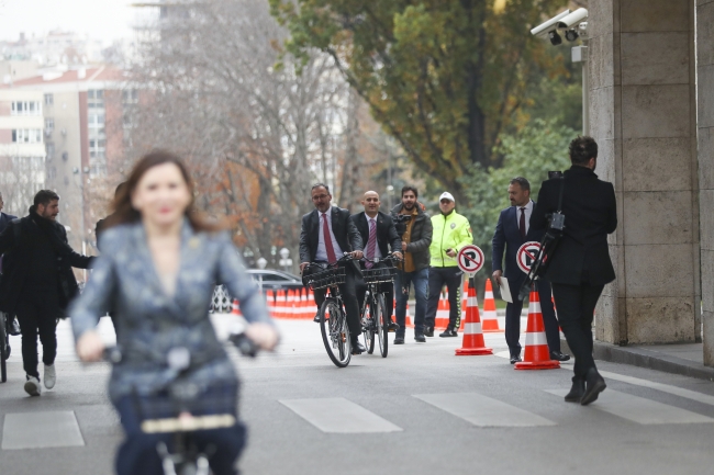 TBMM'de bisikletli günler