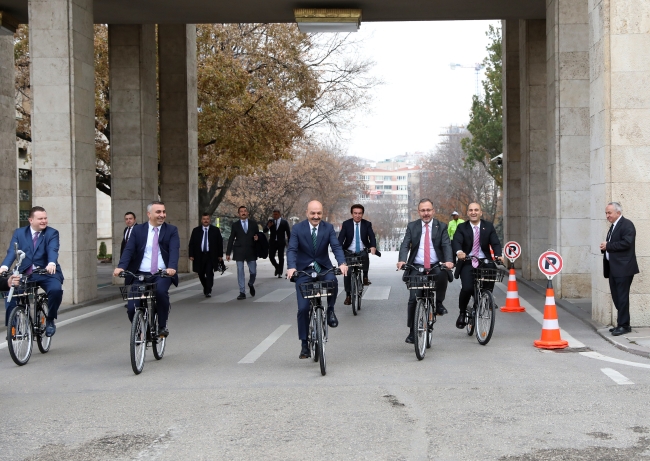 TBMM'de bisikletli günler