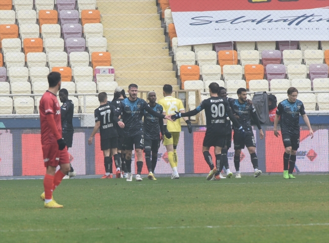 Adana Demirspor deplasmanda kazandı