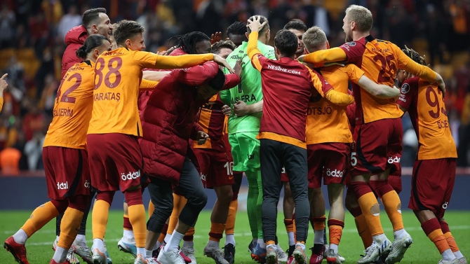 Galatasaray evindeki serisini sürdürdü