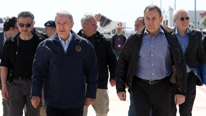 Bakan Akar, Yunan mevkidaşı Panagiotopoulos ile görüştü