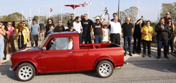 Cumhurbaşkanı Tatar, Drift ve Klasik Slalom Şova katıldı