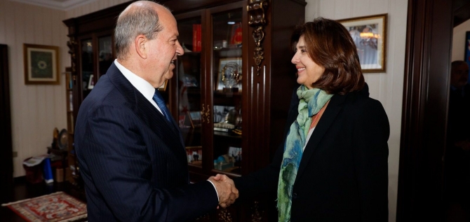 Cumhurbaşkanı Tatar, BMGS Kıbrıs Şahsi Temsilcisi Holguín’i kabul etti