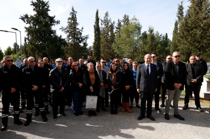 Cumhurbaşkanı Tatar, 6 Şubat depreminde hayatını kaybeden Amaç Arnavutoğlu’nun anma törenine katıldı: “Amaç futbola ve Göçmenköy’e büyük hizmetler verdi”