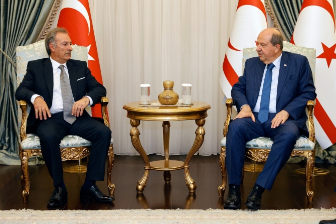 Cumhurbaşkanı Tatar Golf Federasyonu heyetini kabul etti