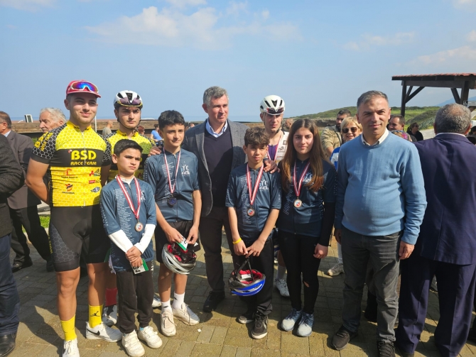 Bisiklet ve Yürüyüş Yolu düzenlenen törenle hizmete açıldı