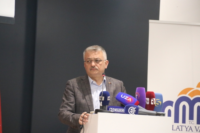 Medya mensupları Malatya’da deprem bölgesi hakkında bilgilendirildi