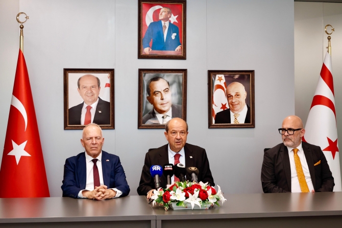 Cumhurbaşkanı Tatar, TDT Zirvesi için gittiği Azerbaycan’dan ülkeye döndü:”Zirveye katılmaktan mutluluk duyuyorum, KKTC’yi temsil etmenin onurunu yaşıyorum”