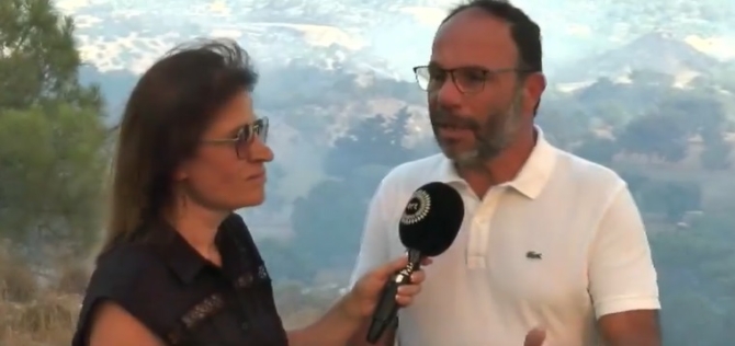 Yangında 900 dönümlük arazi zarar gördü