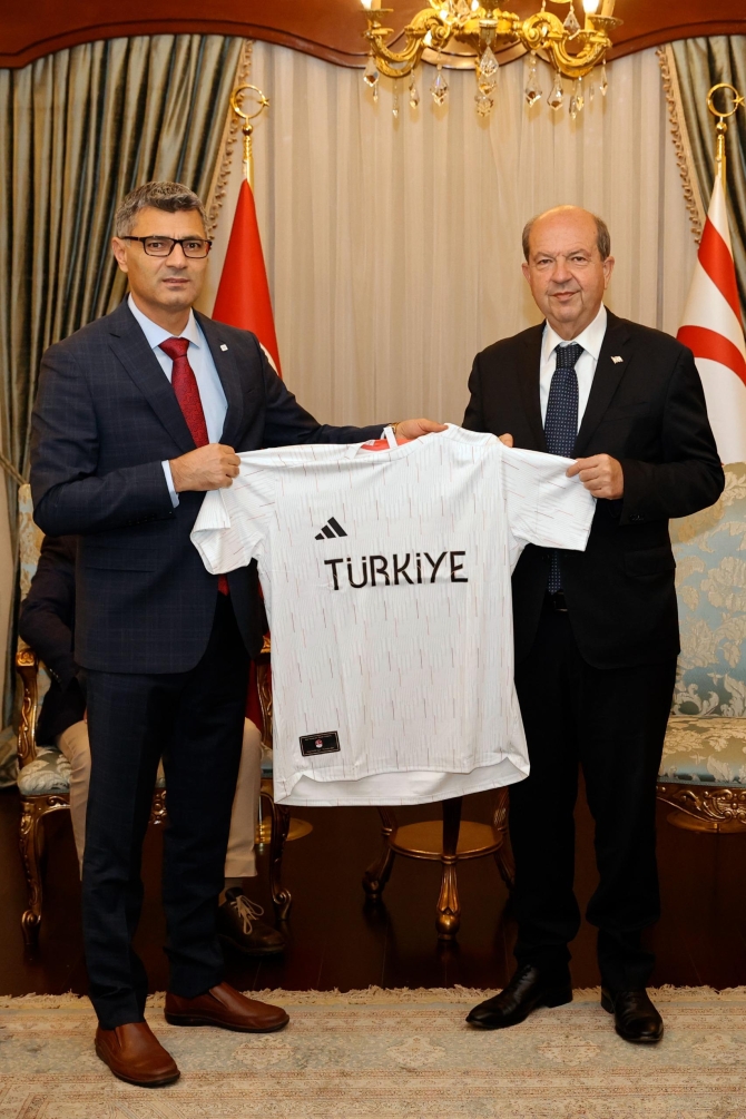 Cumhurbaşkanı Tatar, KKTC ve Türkiye Milli Olimpiyat Komitesi heyetlerini kabul etti:“Kıbrıs Türk gençliğine uygulanan haksız izolasyonlar insan ayıbı”