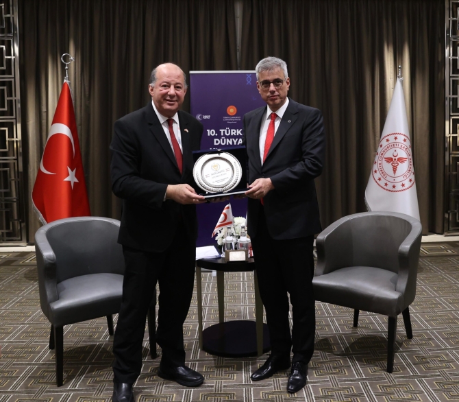 Sağlık Bakanı Dinçyürek, TC Sağlık Bakanı Memişoğlu ile bir araya geldi