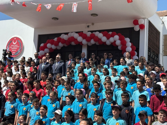 23 Nisan Ulusal Egemenlik ve Çocuk Bayramı kutlamaları çerçevesinde Cumhuriyet Meclisi’nde etkinlik düzenlendi