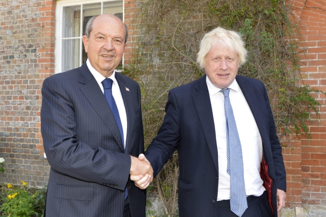 Cumhurbaşkanı Tatar, Birleşik Krallık eski Başbakanı Boris Johnson ile görüştü