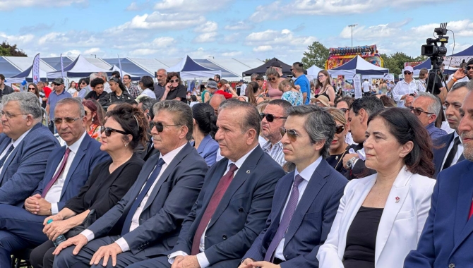 “8. Kıbrıs Türk Kültür Festivali”, Londra’da başladı.. Başbakan Üstel: Ekonomik tuzaklar, dış kaynaklı baskılar bizi yolumuzdan döndüremez