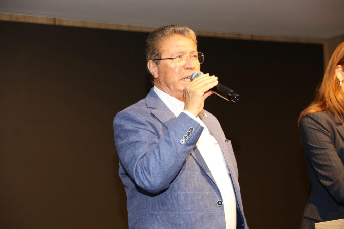 Üstel:KKTC, Doğu Akdeniz’in güvenilir yatırım merkezi olma yolunda ilerliyor
