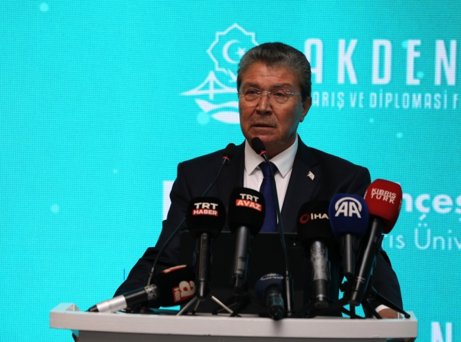 Üstel Akdeniz Barış ve Diplomasi Forumu’nda konuştu: “Kıbrıs’ta iki devlet gerçeği artık kabul edilmeli”